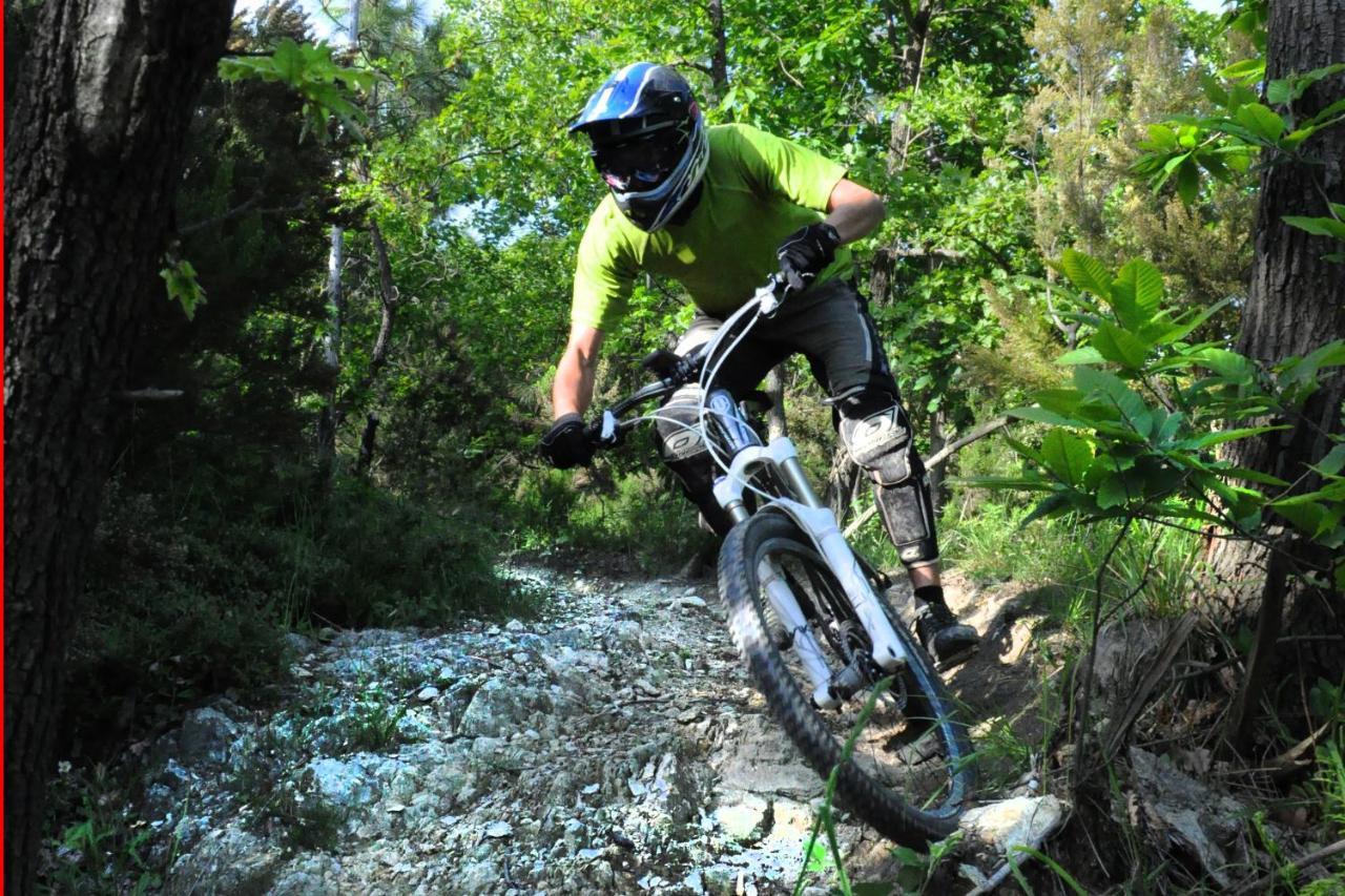 Residence Finale Bike And Beach Finale Ligure Eksteriør bilde